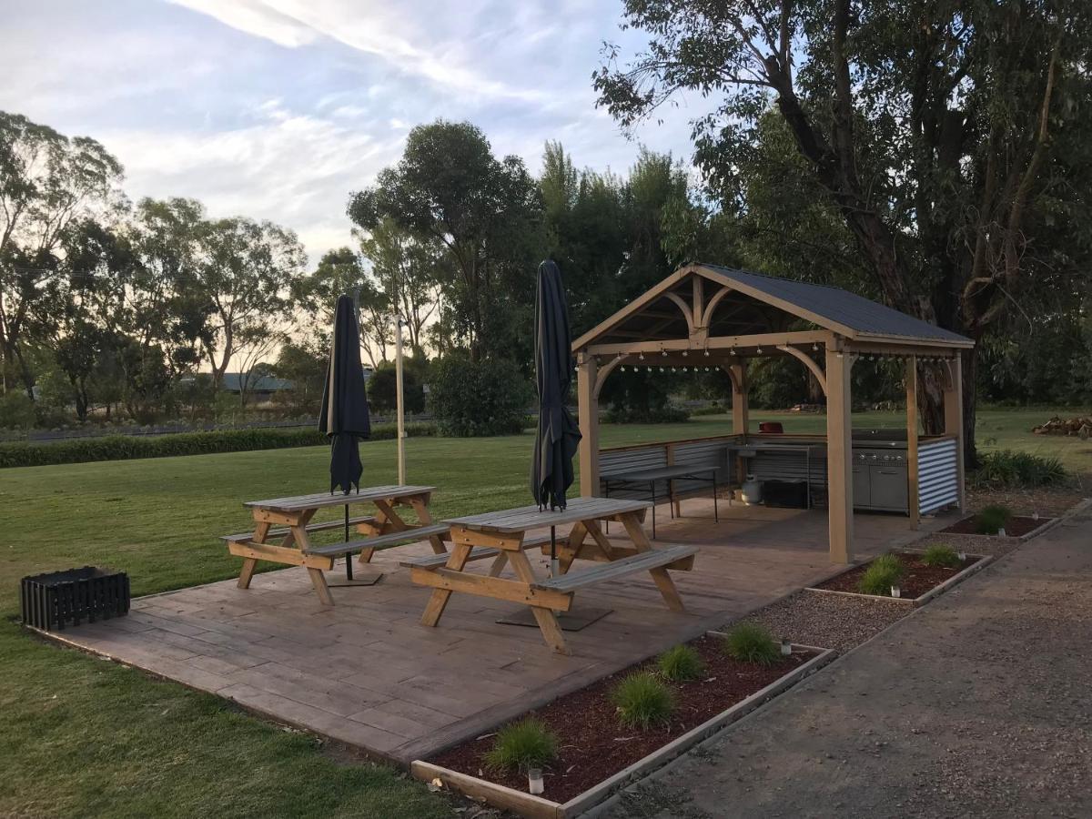 Tatura Country Motel Eksteriør billede