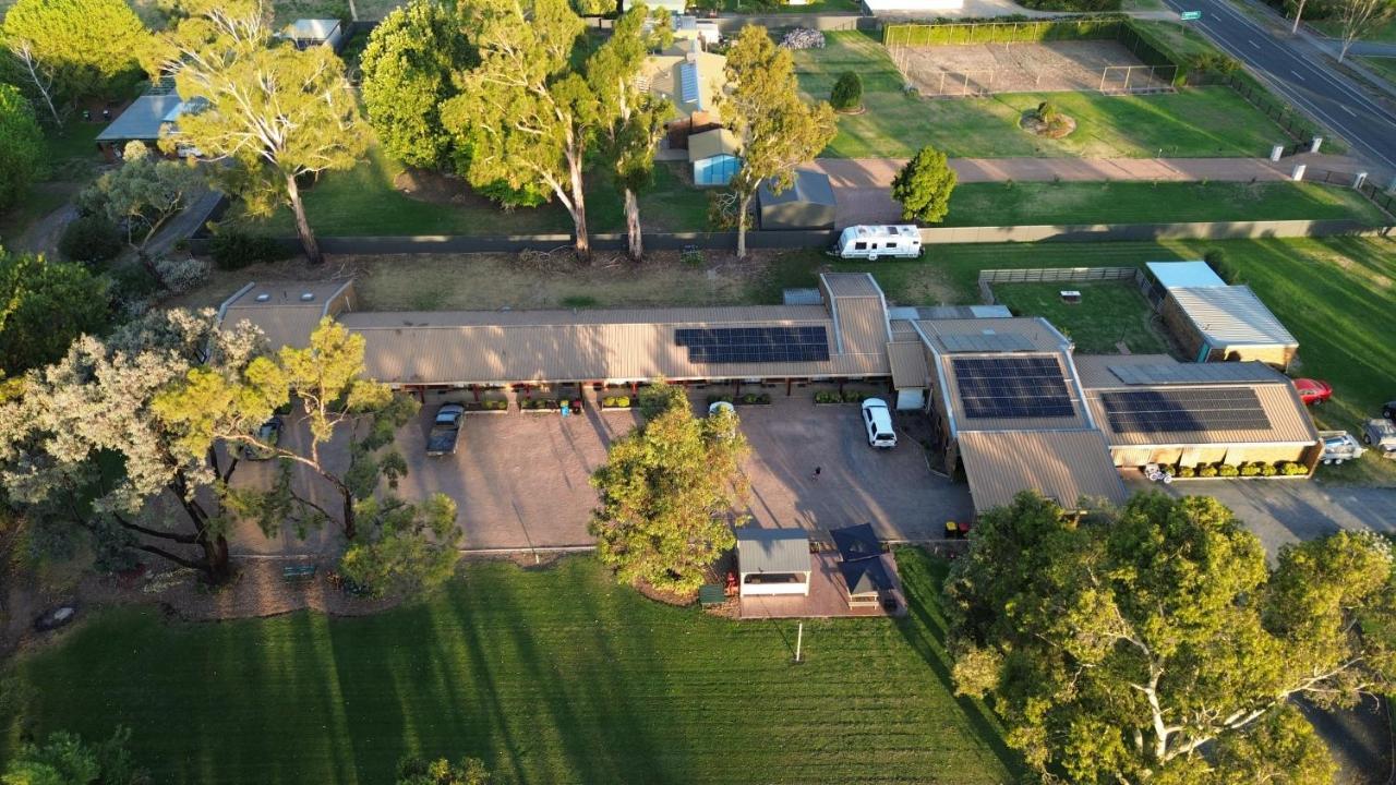 Tatura Country Motel Eksteriør billede